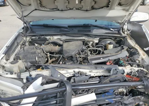 2017 Toyota Tacoma Double Cab z USA, uszkodzony, nr VIN 5TFAX5GN2HX086235